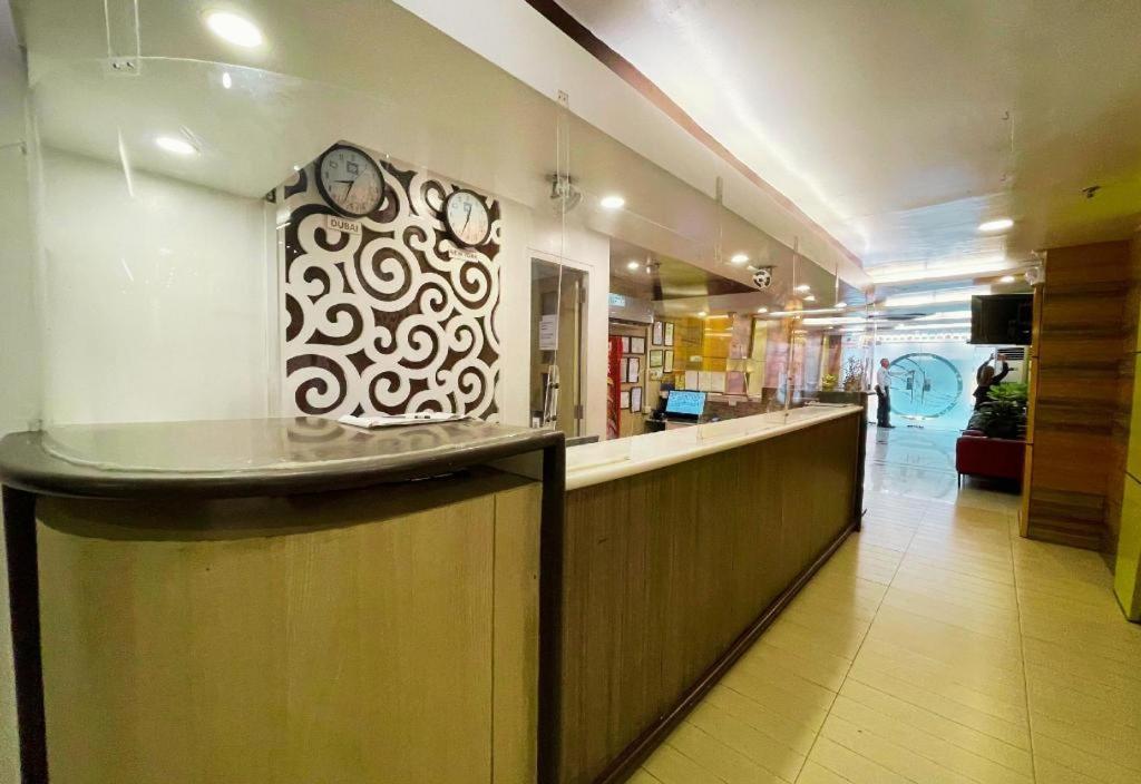 Hotel 99 Monumento Caloocan Exterior foto