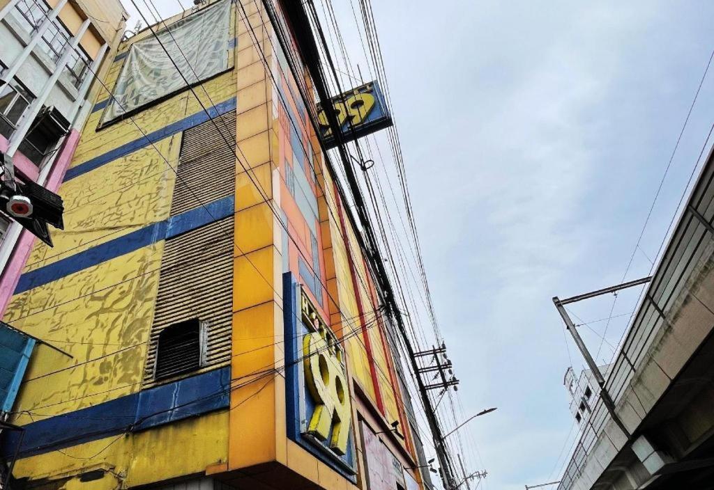 Hotel 99 Monumento Caloocan Exterior foto