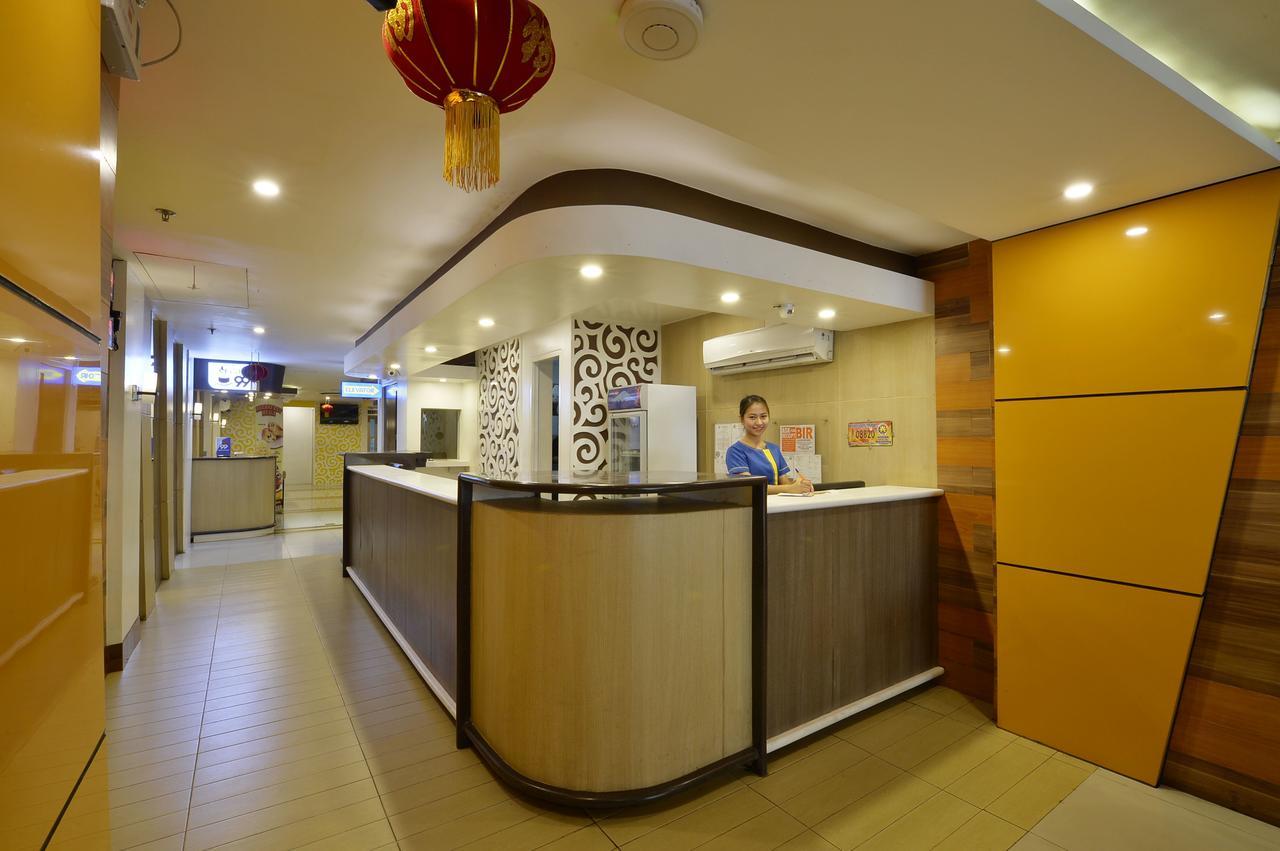 Hotel 99 Monumento Caloocan Exterior foto